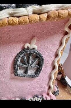 Pink HALLOWEEN LED Gingerbread House Large New 15 Raz Imports Pastel