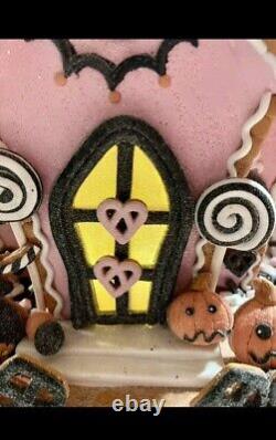 Pink HALLOWEEN LED Gingerbread House Large New 15 Raz Imports Pastel