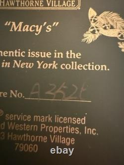 RARE- COA, Santa, Original Case! Hawthorne Village Macy's Christmas in New York