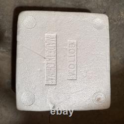 RARE- COA, Santa, Original Case! Hawthorne Village Macy's Christmas in New York