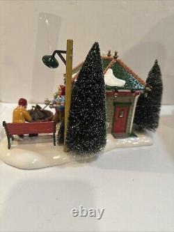 RARE Dept 56 55096 The Cocoa Stop Hot Chocolate Stand Campfire Christmas Village