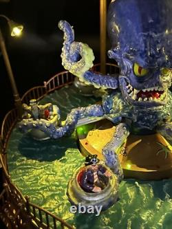 RARE Lemax Spooky Town OCT-O-SQUEEZE Giant Octopus Carnival Ride Halloween
