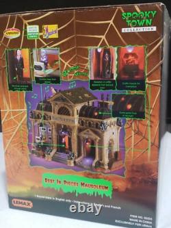 RETIRED 2005 Lemax Spooky Town Rest in Pieces Mausoleum 55233 Animated IN BOX
