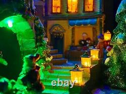 Rare ANIMATED ELECTRIC LIGHTED MUSICAL CHRISTMAS TOWN Gerson 2420070 NEW MINT