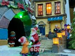 Rare ANIMATED ELECTRIC LIGHTED MUSICAL CHRISTMAS TOWN Gerson 2420070 NEW MINT