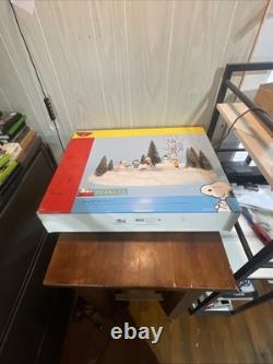 Rare! Department 56, Peanuts on Ice Skating Rink 5659093, Works