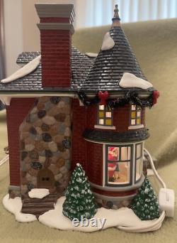 Rare Special Edition 1224 KISSING CLAUS LANE Animated & Musical OSV No. 55091