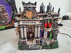 Retired 2005 Lemax Spooky Town Collection The Blood Bank 55239 Halloween new