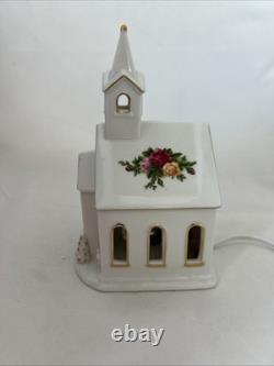 Royal Albert Old country roses Lighted Church