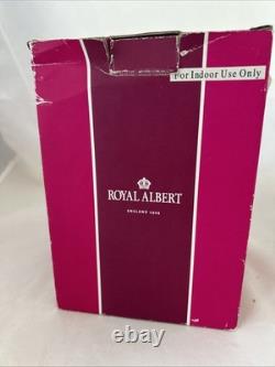 Royal Albert Old country roses Lighted Church