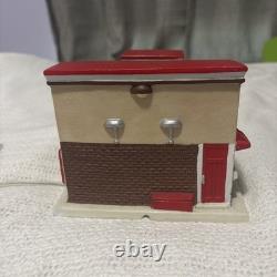 Santa's Best Chick-fil-A Illuminated Porcelain Building Eat Mor Chikin RARE