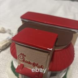 Santa's Best Chick-fil-A Illuminated Porcelain Building Eat Mor Chikin RARE