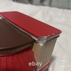 Santa's Best Chick-fil-A Illuminated Porcelain Building Eat Mor Chikin RARE