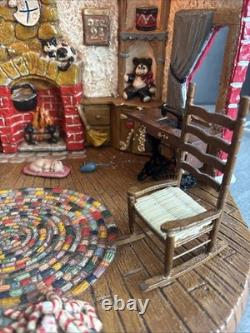 Santa's Workshop Ceramic Mold 1981 Christmas Village Christmas Tree Lighted VTG