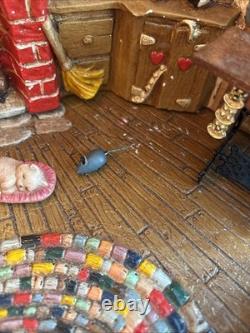 Santa's Workshop Ceramic Mold 1981 Christmas Village Christmas Tree Lighted VTG