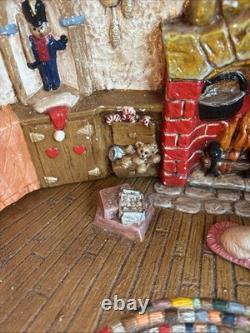 Santa's Workshop Ceramic Mold 1981 Christmas Village Christmas Tree Lighted VTG