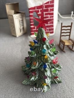 Santa's Workshop Ceramic Mold 1981 Christmas Village Christmas Tree Lighted VTG