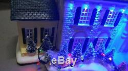 Santas Best Graceland Light up Mansion Elivs Presley Christmas