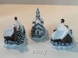 Set of 3 Vintage Thomas Kinkade village buildings Winter Memories Collection