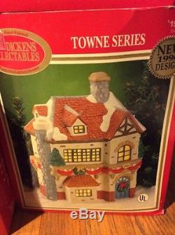 Seven Piece Christmas / Winter Towne Village
