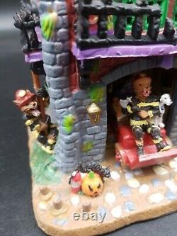 SpookyTown Fire Department Lighted Animated LEMAX Works Perfect FREE SHIPPING