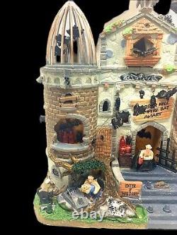 Spooky Town 2011 Lemax Vampire Bat Aviary NOS Halloween Decor Village House