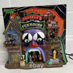 Spooky Town Chuckle's Funhouse / Lemax 2013