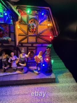 St. Nicholas Square Oktoberfest 2020 Christmas Village Ottos Pretzels With Box