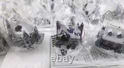 THOMAS KINKADE Cottage Winter Memories ILLUMINATED HOUSE ORNAMENTS