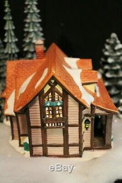 Target It's a Wonderful Life Holiday Village Uncle Billy's House (F9&10)