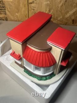 ULTRA RARE! Chick-fil-A Dept 56 like light up restaurant
