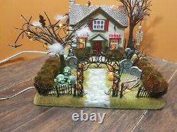 VIDEO! Dept 56 Hauntsburg House Haunted Front Yard Graveyard Halloween Village