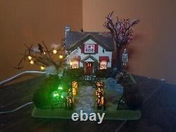 VIDEO! Dept 56 Hauntsburg House Haunted Front Yard Graveyard Halloween Village