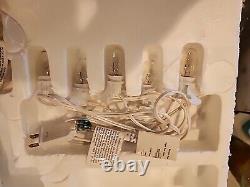 VINTAGE CHRISTMAS VILLAGE TRADITIONS 39 PIECE LIGHTED with BOX COMPLETE. G. C