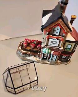 VINTAGE CHRISTMAS VILLAGE TRADITIONS 39 PIECE LIGHTED with BOX COMPLETE. G. C