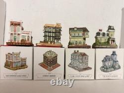 VINTAGE LOT OF 1990s LIBERTY FALLS VILLAGE/AMERICANA COLLECTION & ACCESSORIES