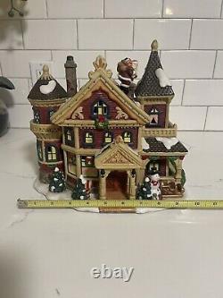 VTG 2003-Village Square- Victorian house with Santa-Fiber optic Lighting-TESTED