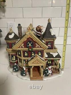 VTG 2003-Village Square- Victorian house with Santa-Fiber optic Lighting-TESTED