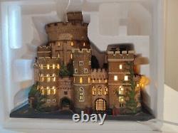 VTG Dept 56 Windsor Castle 58720 Historical Landmark Series Dickens Village 2004