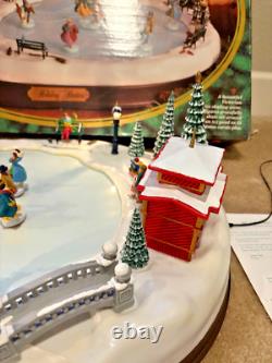 VTG Mr Christmas Holiday Skaters 1995 Victorian Ice Rink Complete WithBox