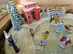 VTG Mr Christmas Holiday Skaters Victorian Christmas Village Ice Rink Animated