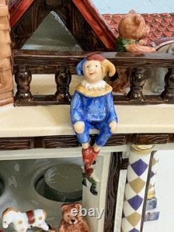 Villeroy & Boch Toy's Village Toy Shop Porcelain Tealight House with Tags