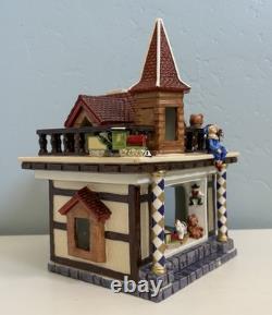 Villeroy & Boch Toy's Village Toy Shop Porcelain Tealight House with Tags
