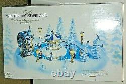 Vintage 1997 Trendmasters Winter Wonderland Christmas Skating Pond Moving Music