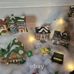 Vintage 21 Piece Christmas Village Lotus International Rare