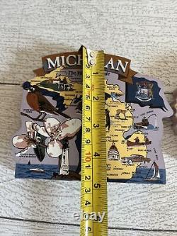 Vintage Cat's Meow Wood village collectibles lot of 31 Plymouth Michigan