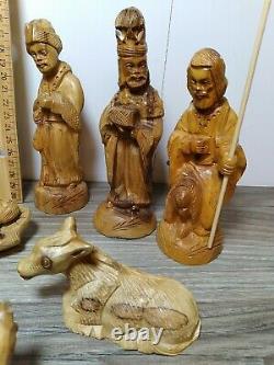 Vintage Hand Carved Christmas Nativity Set Holy Family Kings Lambs Shephard 12pc