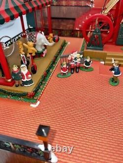 Vintage Maisto Santa's Holiday Wonderland Christmas Animated Musical Display