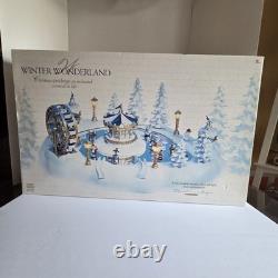 Vtg Trendmasters Christmas Magic Winter Wonderland Musical Skating Carnival 1997