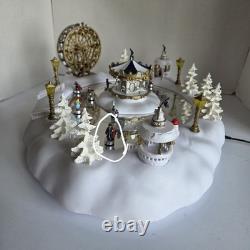 Vtg Trendmasters Christmas Magic Winter Wonderland Musical Skating Carnival 1997